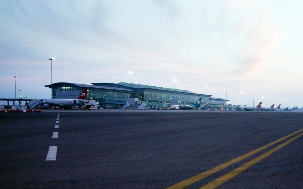 The Weekend Leader - Hyderabad Airport adds new RETs to enhance runway capacity